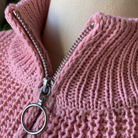 Francesca’s acrylic sweater - Picture 4 of 8